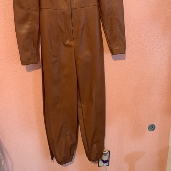 NWT V-Neck Jumpsuit - Picture 10 of 13